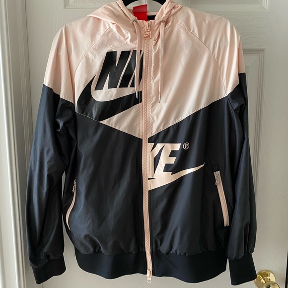 Nike Tops - Nike Windbreaker